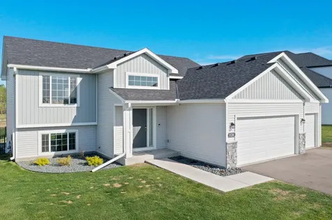 1120 7th Avenue NE Isanti MN 55040