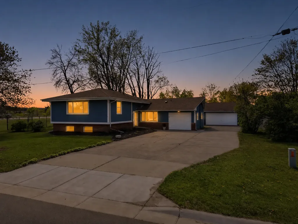 8504 Edison Street NE Blaine MN 55449