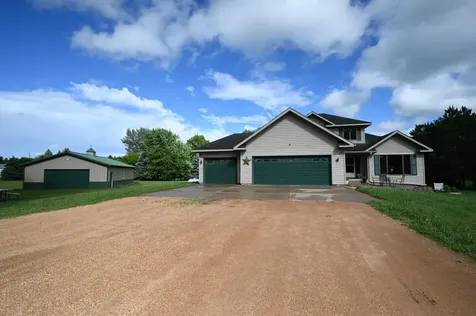 2161 Colburn Drive Shakopee MN 55379
