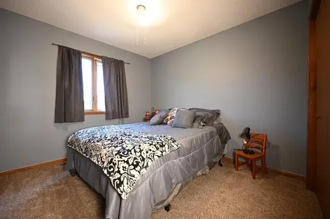 2161 Colburn Drive Shakopee MN 55379