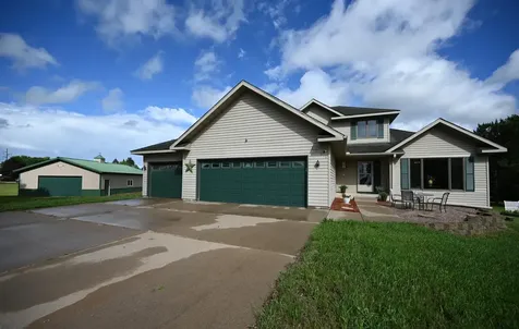 2161 Colburn Drive Shakopee MN 55379