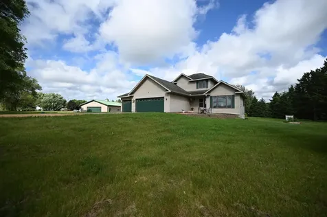2161 Colburn Drive Shakopee MN 55379