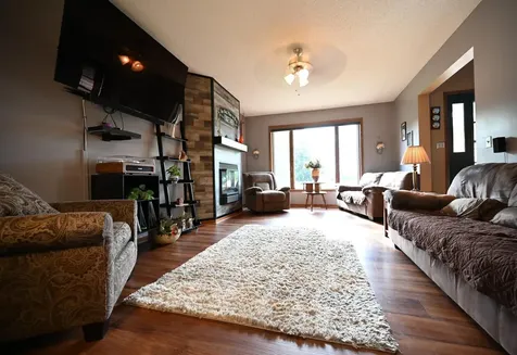 2161 Colburn Drive Shakopee MN 55379