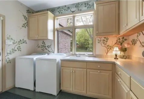 8217 W 93rd Street Circle Bloomington MN 55438