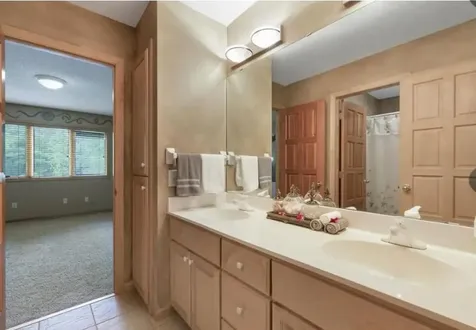 8217 W 93rd Street Circle Bloomington MN 55438