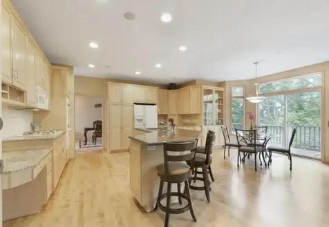 8217 W 93rd Street Circle Bloomington MN 55438