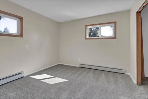 302 Squire Avenue Raymond MN 56282