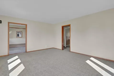 302 Squire Avenue Raymond MN 56282
