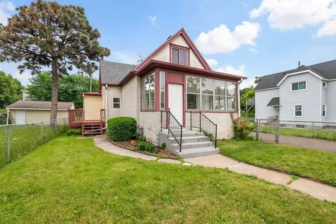 918 Edgerton Street Saint Paul MN 55130