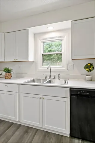 918 Edgerton Street Saint Paul MN 55130