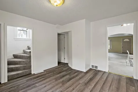 918 Edgerton Street Saint Paul MN 55130