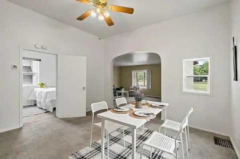 918 Edgerton Street Saint Paul MN 55130