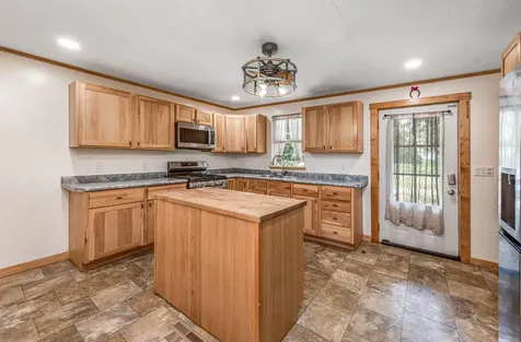14089 430th Avenue Blue Earth MN 56013