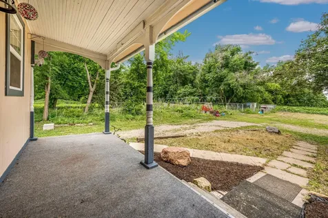 14089 430th Avenue Blue Earth MN 56013