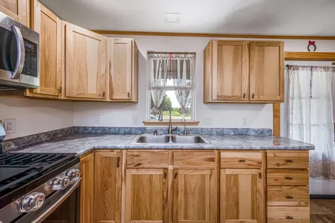 14089 430th Avenue Blue Earth MN 56013