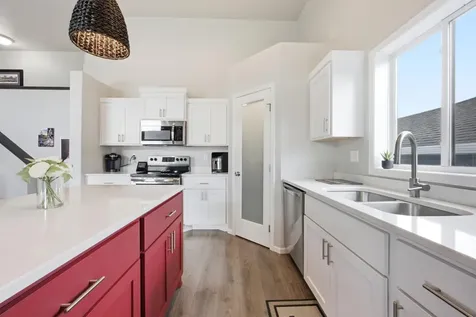 1566 66th Avenue S Fargo ND 58104
