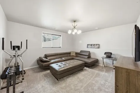 1566 66th Avenue S Fargo ND 58104