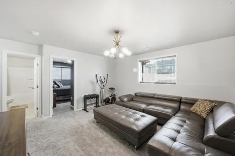 1566 66th Avenue S Fargo ND 58104