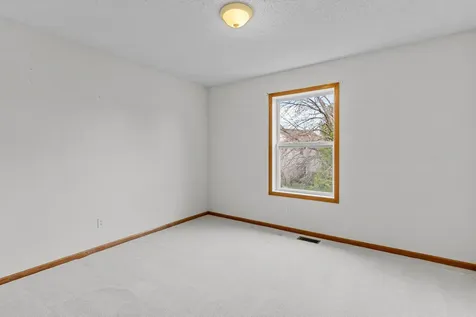 2253 118th Avenue NE Blaine MN 55449