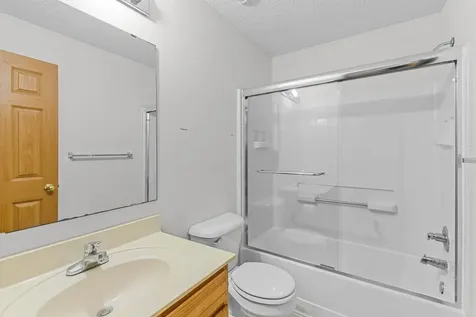 2253 118th Avenue NE Blaine MN 55449
