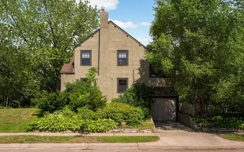 2715 Robbins Street Minneapolis MN 55410