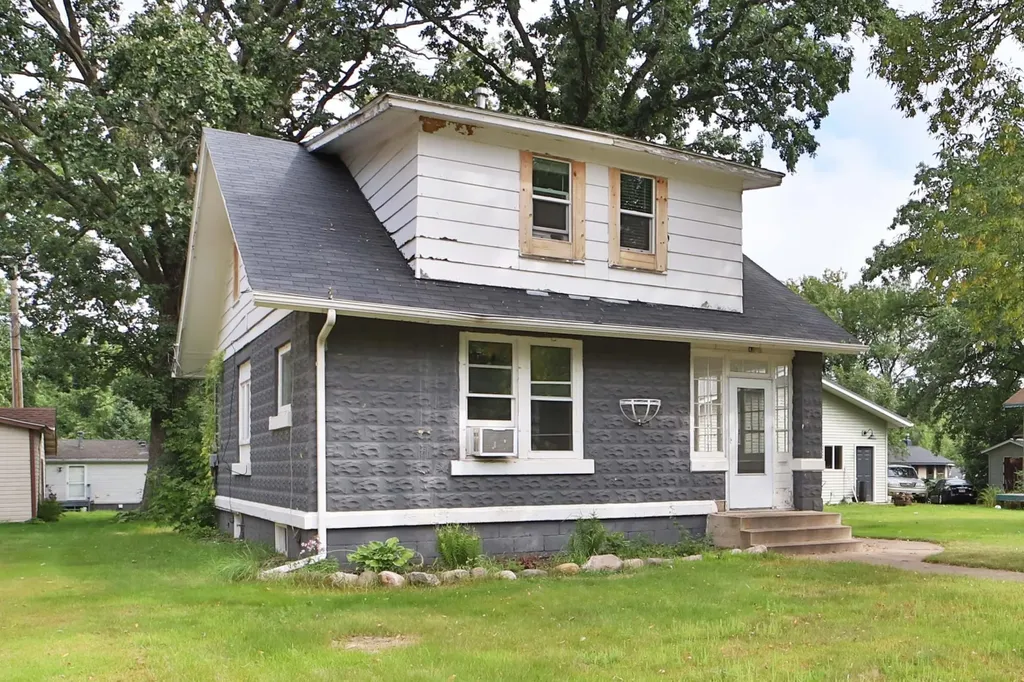 415 1st Street SW Crosby MN 56441
