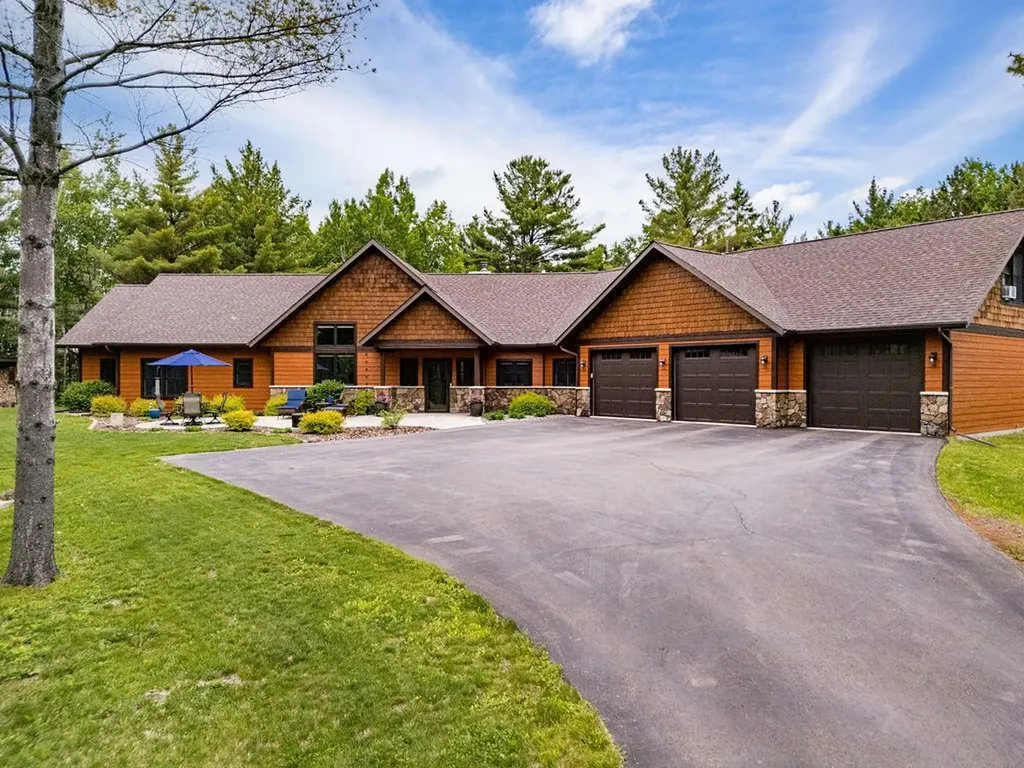 1801 20th Avenue Two Harbors MN 55616