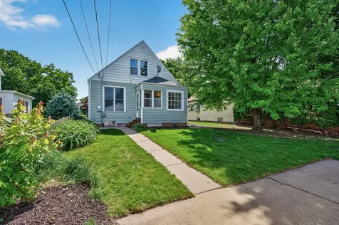 1051 Ottawa Avenue West Saint Paul MN 55118