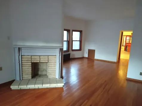 672 Surrey Avenue Saint Paul MN 55106