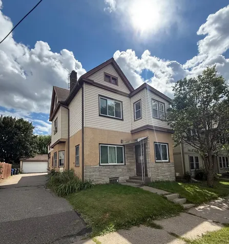 672 Surrey Avenue Saint Paul MN 55106