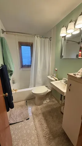 672 Surrey Avenue Saint Paul MN 55106