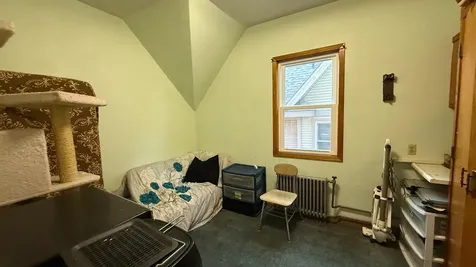 672 Surrey Avenue Saint Paul MN 55106