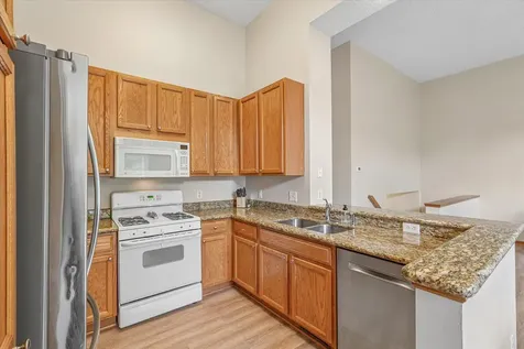 2259 Saint Johns Place Woodbury MN 55129