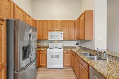 2259 Saint Johns Place Woodbury MN 55129