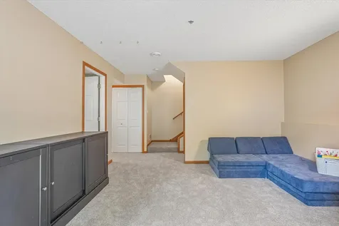 2259 Saint Johns Place Woodbury MN 55129