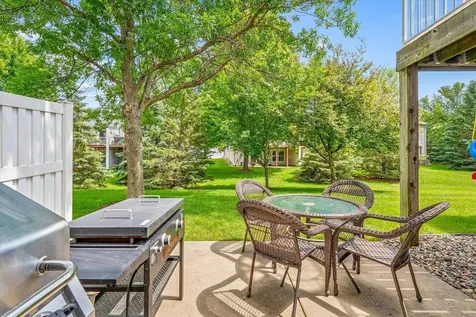 2259 Saint Johns Place Woodbury MN 55129