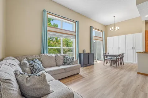 2259 Saint Johns Place Woodbury MN 55129