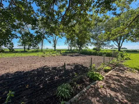 38575 280th Street Henderson MN 56044