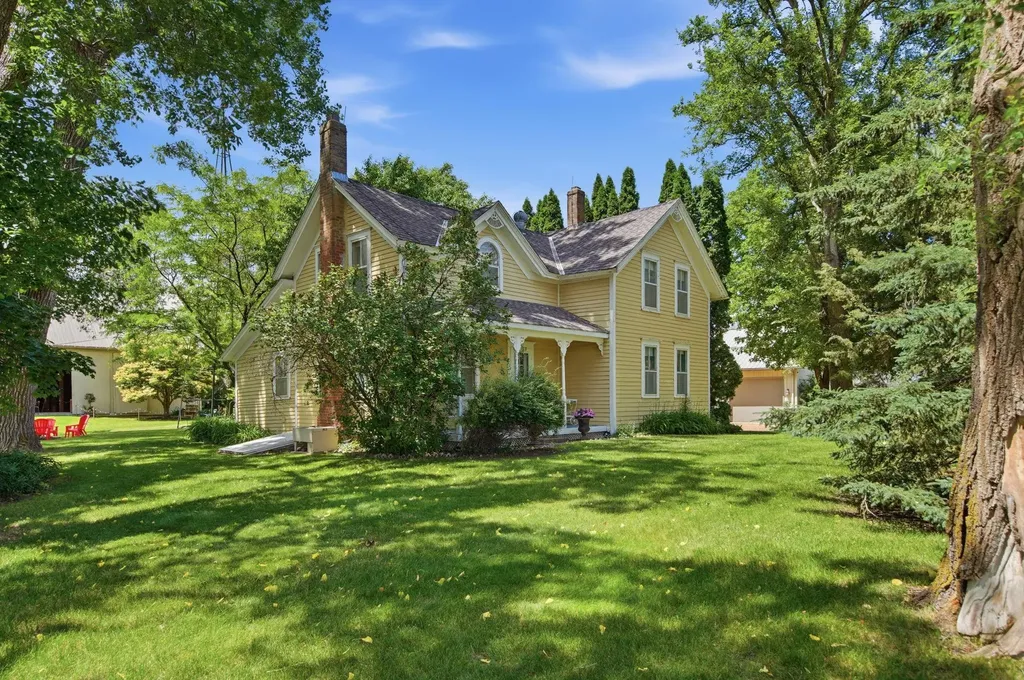 7485 Greenfield Road Loretto MN 55357