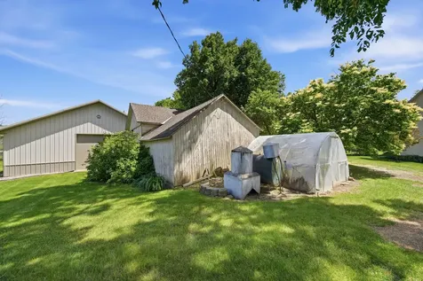 7485 Greenfield Road Loretto MN 55357
