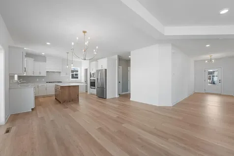 7695 22nd Avenue E Shakopee MN 55379