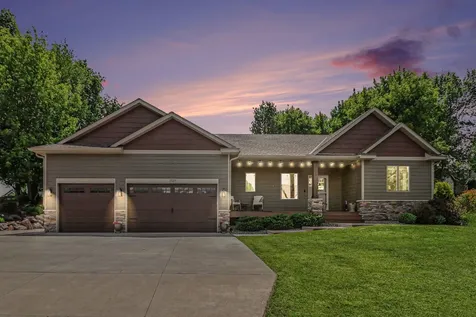 1120 Park Lane SE New Prague MN 56071