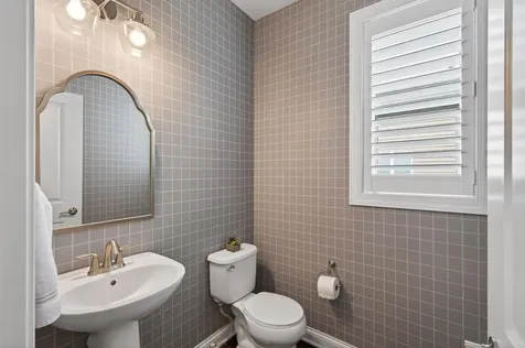 9081 Harrow Way Eden Prairie MN 55347