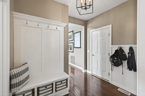 9081 Harrow Way Eden Prairie MN 55347