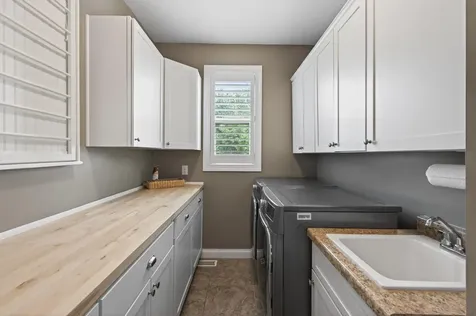 9081 Harrow Way Eden Prairie MN 55347