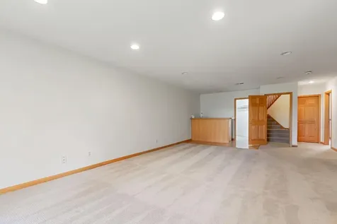 4233 93rd Avenue N Brooklyn Park MN 55443