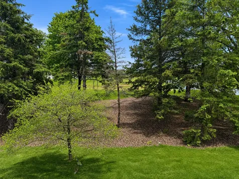 4233 93rd Avenue N Brooklyn Park MN 55443