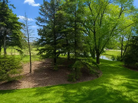 4233 93rd Avenue N Brooklyn Park MN 55443