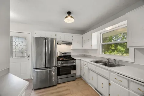 3823 259th Avenue NE Isanti MN 55040