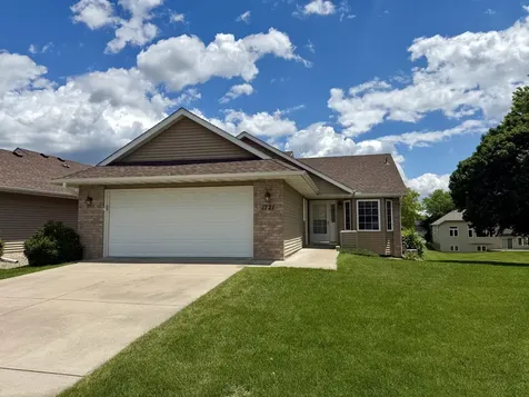 1721 Carleton Drive Hastings MN 55033